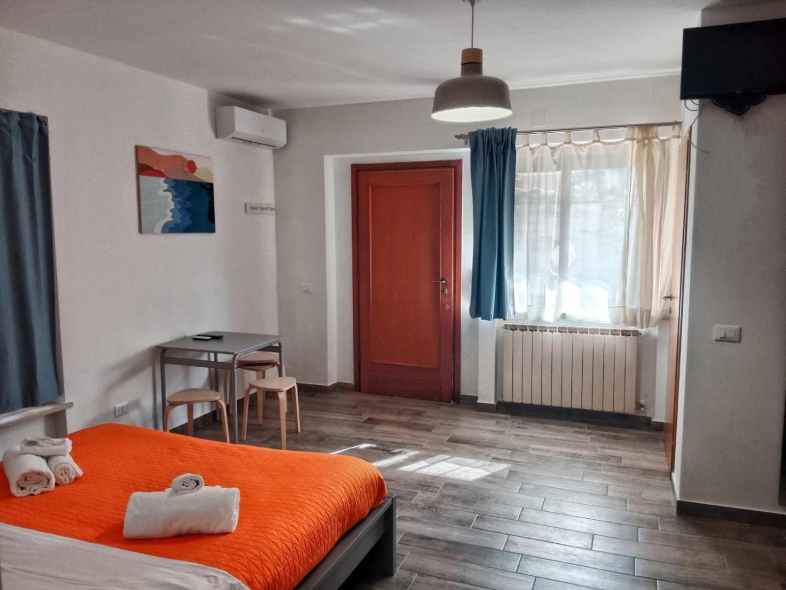 Brezza Marina Studios Montesilvano Marina Екстериор снимка