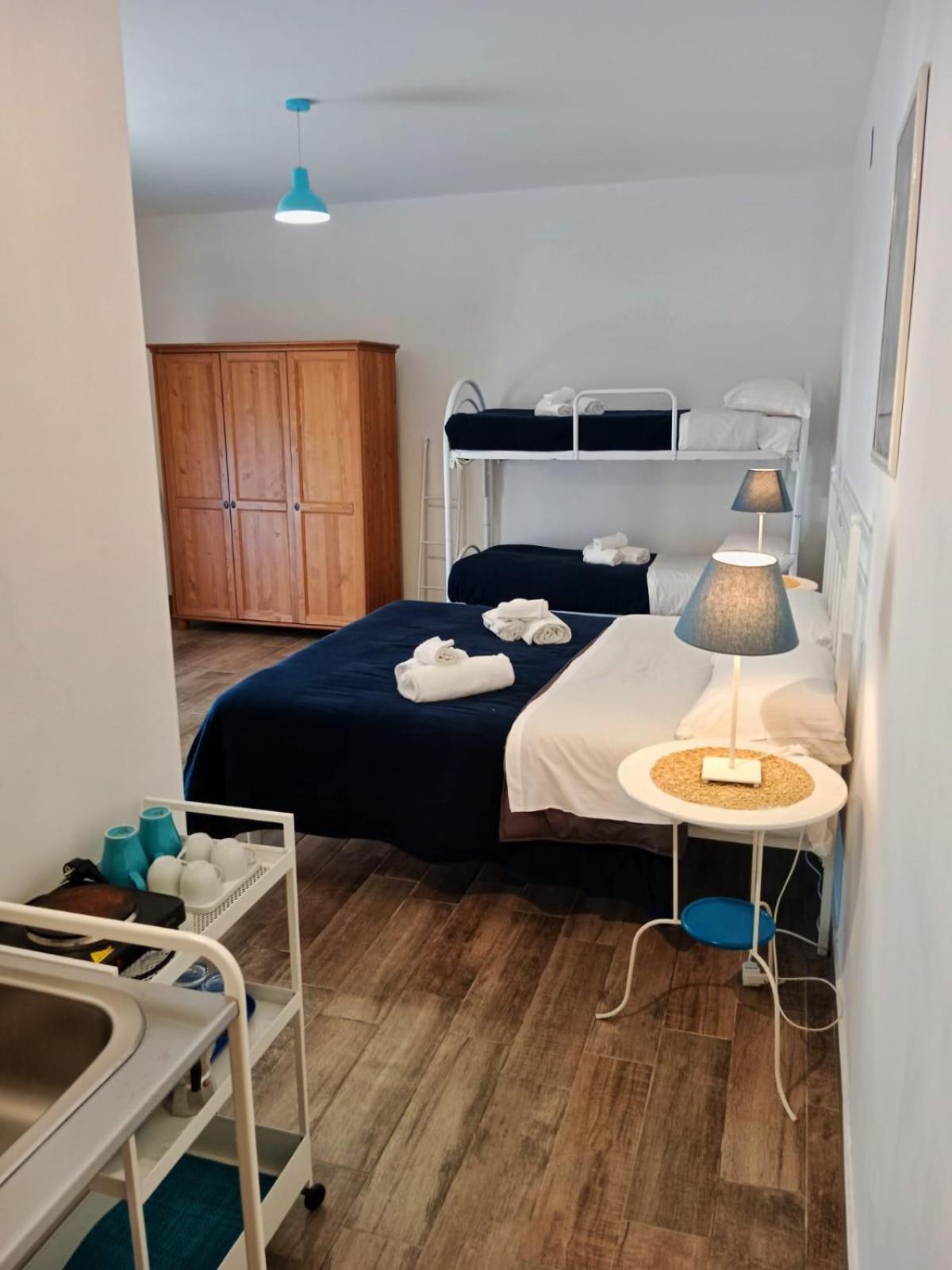Brezza Marina Studios Montesilvano Marina Екстериор снимка